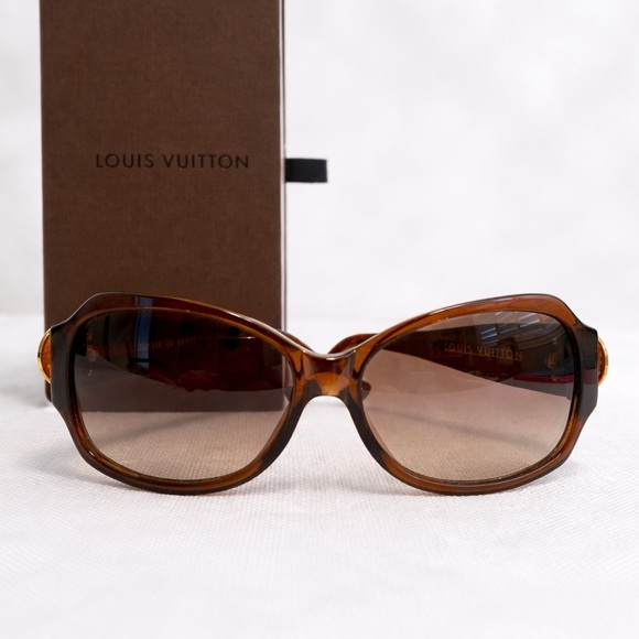 Louis Vuitton Accessories - Louis Vuitton • “Ursula Strass Speckled” Sunglasses